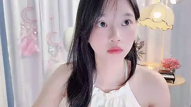 Yanys521 লাইভ XXX চ্যাট