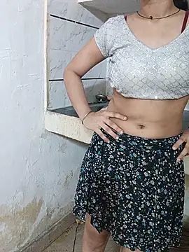 دردشة Baby-Doll_ الجنسية المباشرة