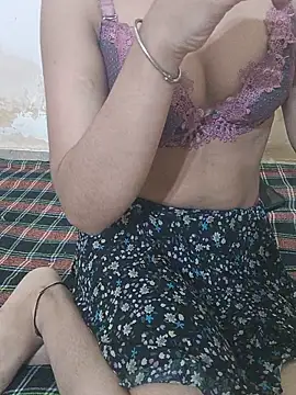 Chatroom XXX en direct de Baby-Doll_