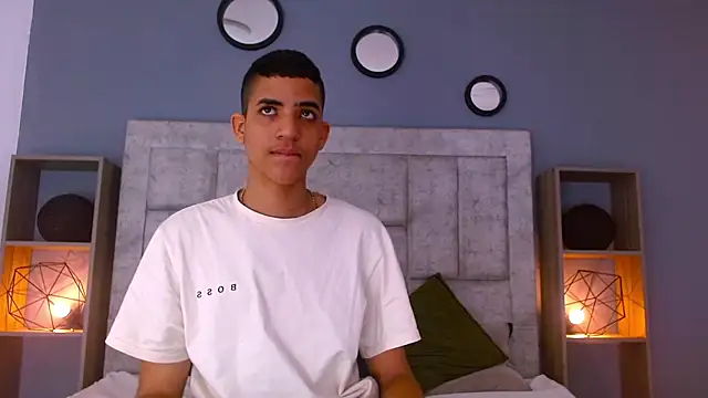 Lukaz_Caballero webcam show