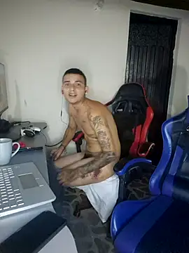 nino_oreganon Webbikameraesitys