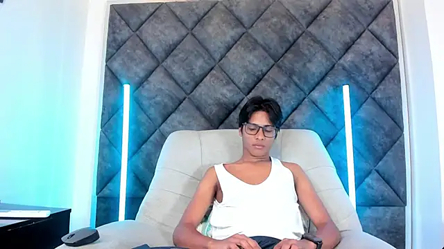 Онлайн чат XXX LiamKron