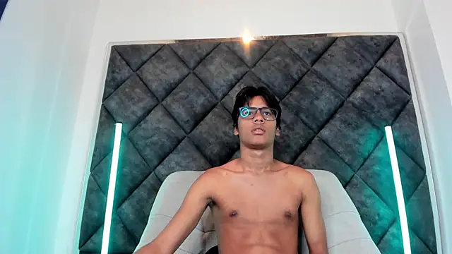 LiamKron's Webcam Show