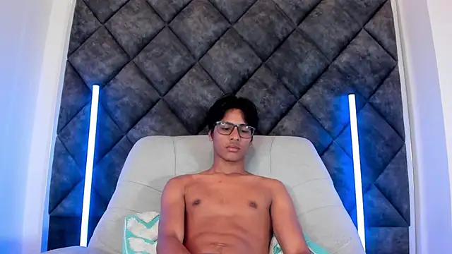 LiamKron's Live XXX Chat