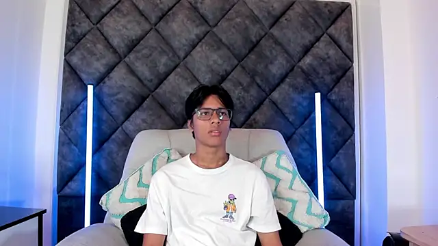 LiamKron's Webcam Show