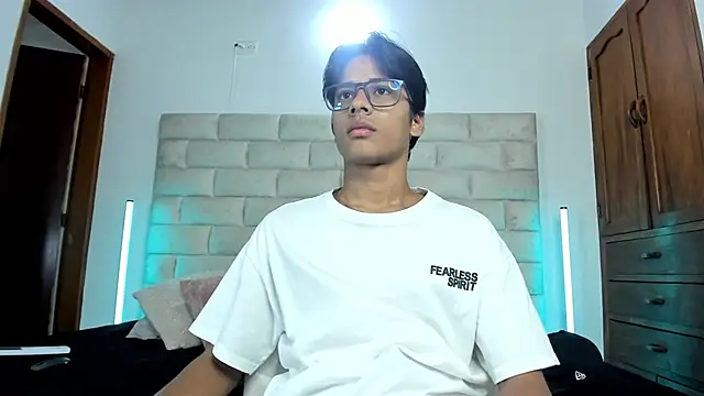 LiamKron Live XXX-Chat