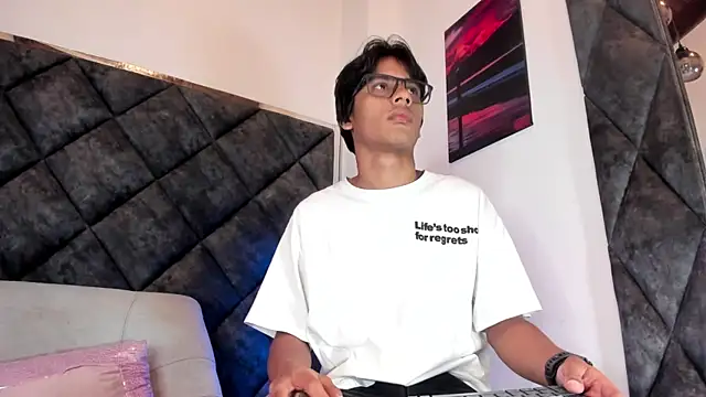 Chat XXX ao vivo de LiamKron