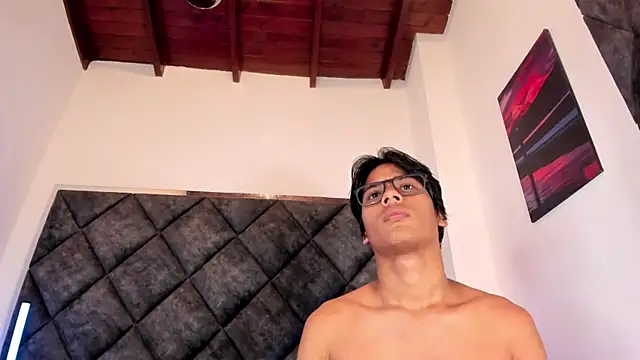 Chat +18 de LiamKron ao vivo