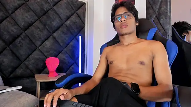 LiamKron Show in webcam