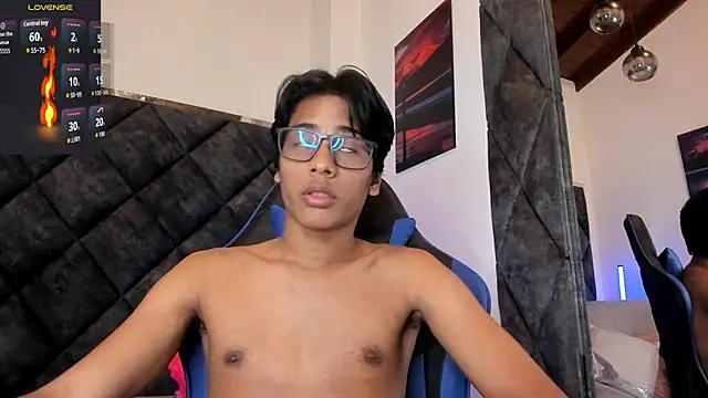LiamKron Adlı Modelin Web Kamerası Şovu