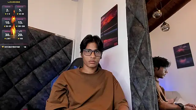 LiamKron Pertunjukan Webcam