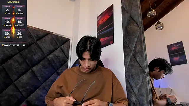 LiamKron Pertunjukan Webcam