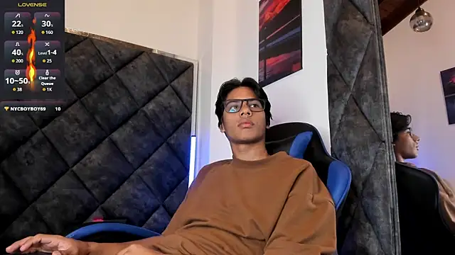 LiamKron Pertunjukan Webcam