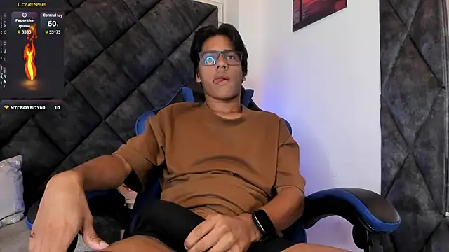LiamKron Pertunjukan Webcam