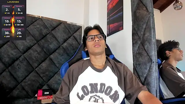 LiamKron's Webcam Show