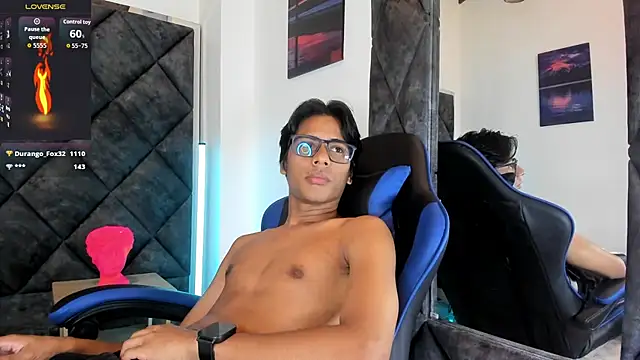 Show modela LiamKron na web-kameri