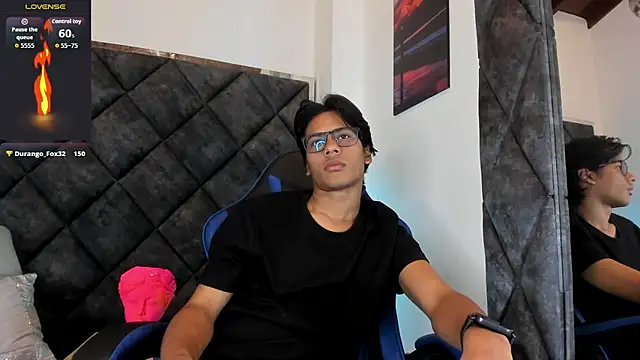 LiamKron Pertunjukan Webcam