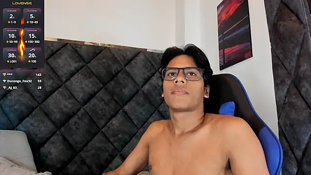 LiamKron 在線直播表演