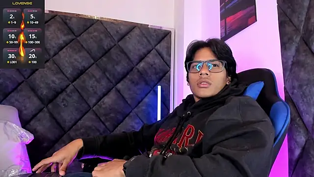 LiamKron's Webcam Show