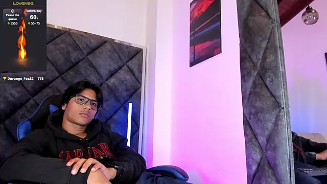 LiamKron Adlı Modelin Web Kamerası Şovu