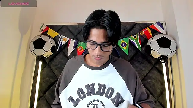LiamKron's Webcam Show