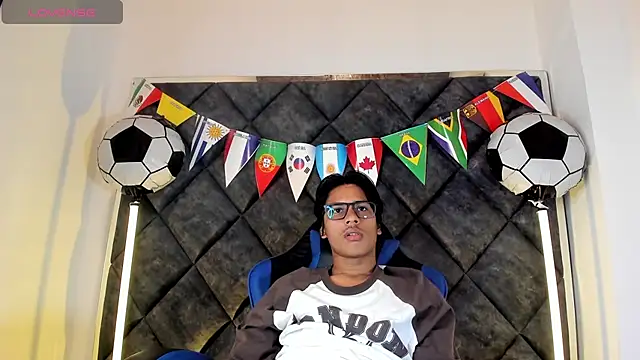 LiamKron ওয়েবক্যাম শো