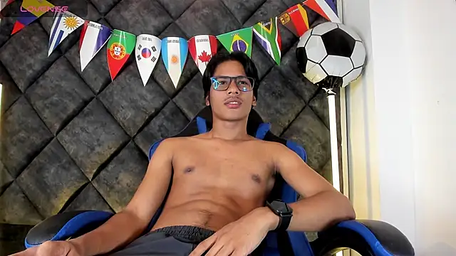 הופעת וובקאם של LiamKron