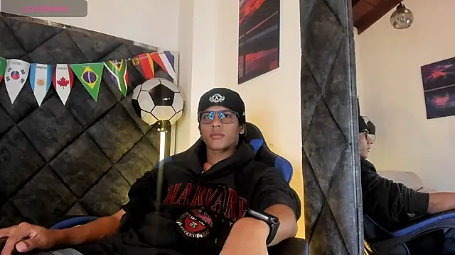 LiamKron Pertunjukan Webcam
