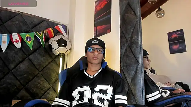 LiamKron Pertunjukan Webcam