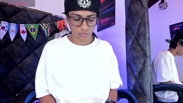 LiamKron Pertunjukan Webcam