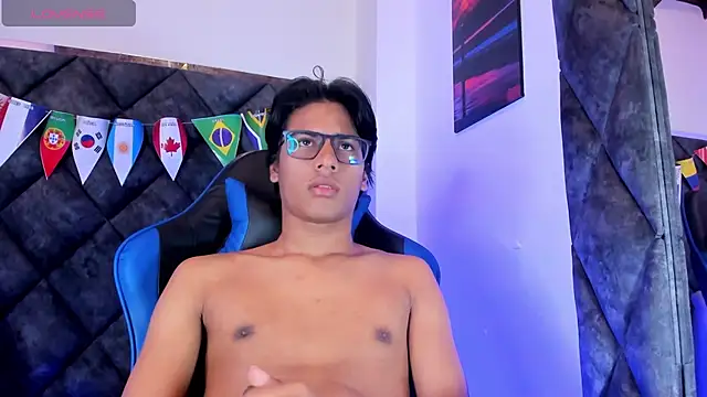 LiamKron Pertunjukan Webcam