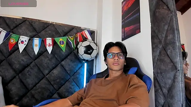 LiamKron Pertunjukan Webcam