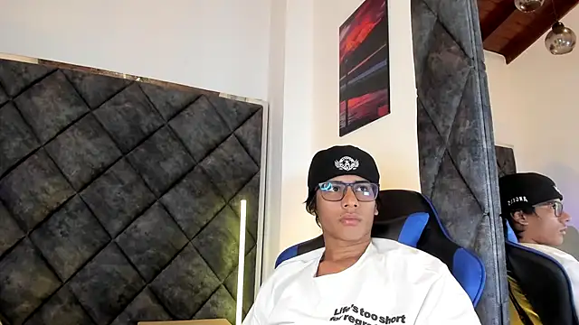 LiamKron Show in webcam