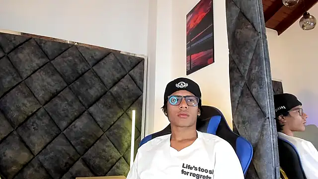 LiamKron Webcam Show