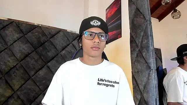 LiamKronのウェブカメラショー