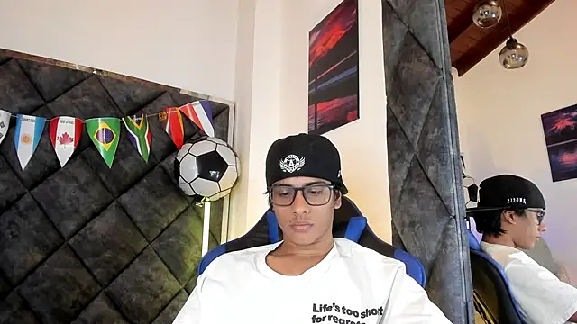 LiamKron's Webcam Show