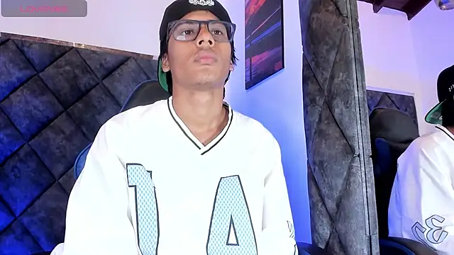 LiamKron 网络视讯表演