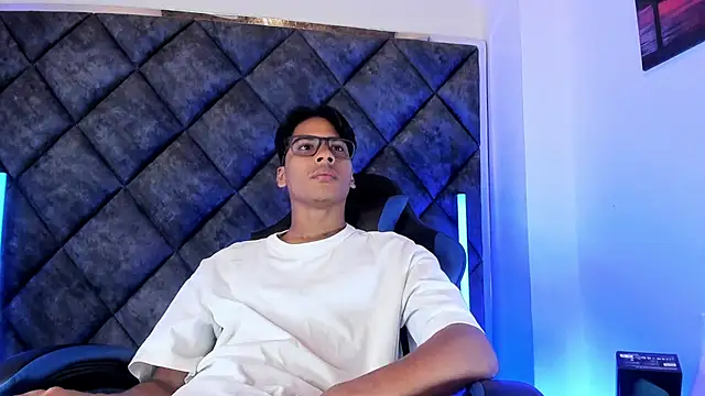 הופעת וובקאם של LiamKron