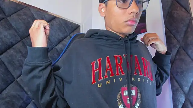 LiamKron Pertunjukan Webcam