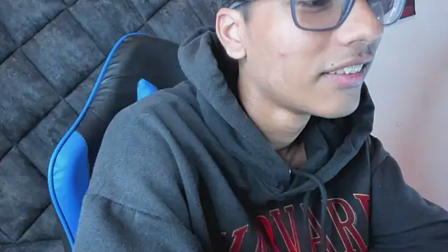 LiamKron Pertunjukan Webcam