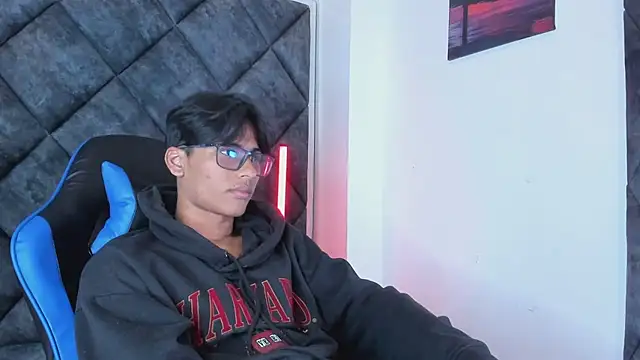 LiamKron Webcamshow