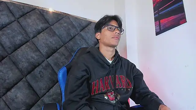 LiamKron 网络视讯表演