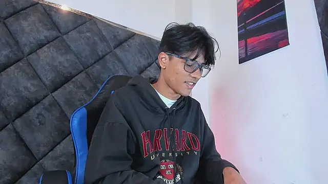 LiamKron Pertunjukan Webcam