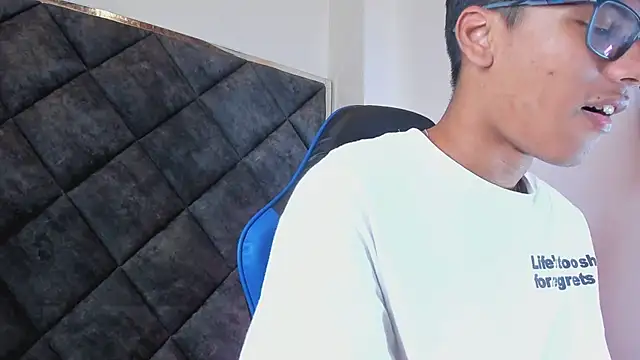 LiamKron 网络视讯表演