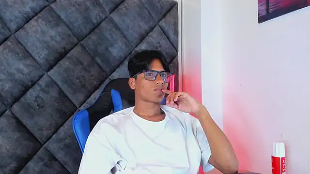 LiamKron Webcam Show