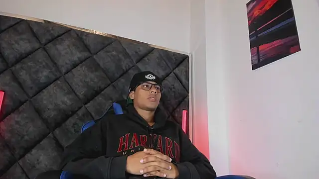 LiamKron's Webcam Show