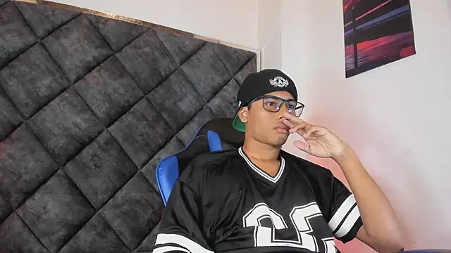 LiamKron Webcam Show