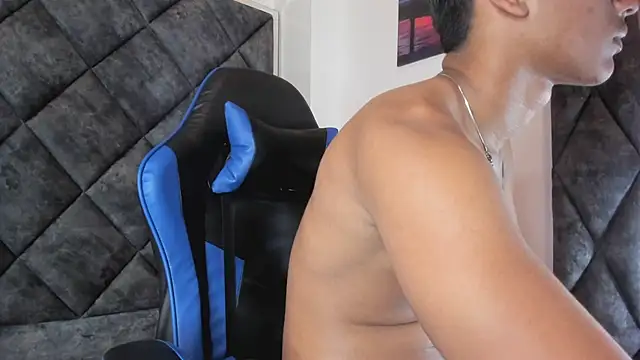 LiamKron Pertunjukan Webcam