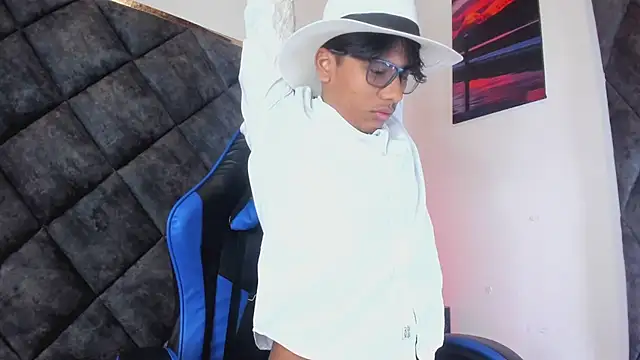 LiamKron Pertunjukan Webcam