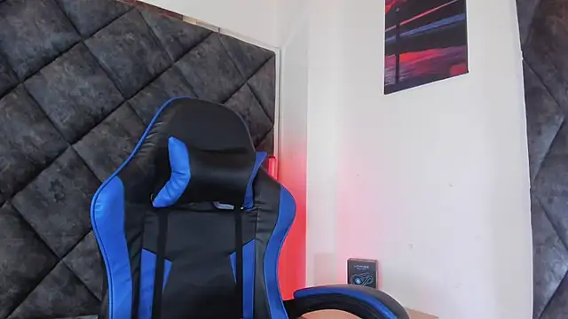 LiamKron webkamerás műsora